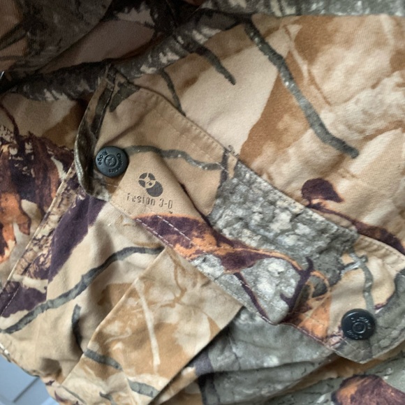 Camouflage - Fusion 3D Hunting Jacket - Picture 2 of 8